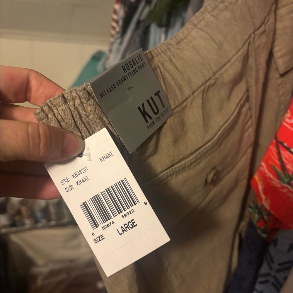 Kut from the Kloth Tan Rosalie Relaxed Drawstring Pant NWT - Picture 2 of 2